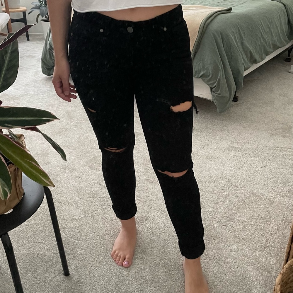 Paige Denim Ripped Jeans 🖤